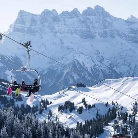 In With Valley Views * Châtel