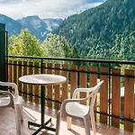 In With Valley Views * Châtel