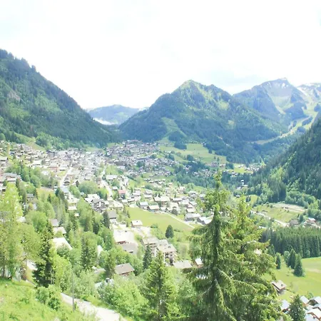 In With Valley Views * Châtel