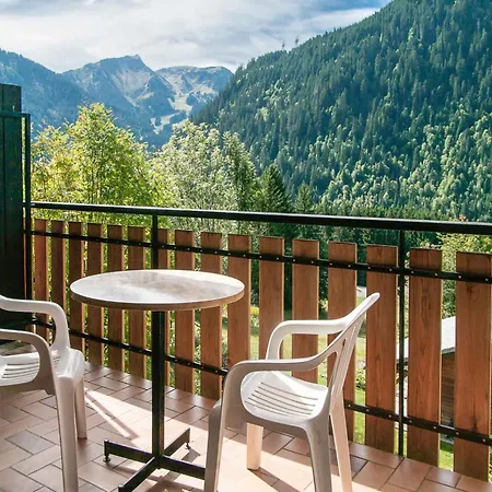 In With Valley Views * Châtel